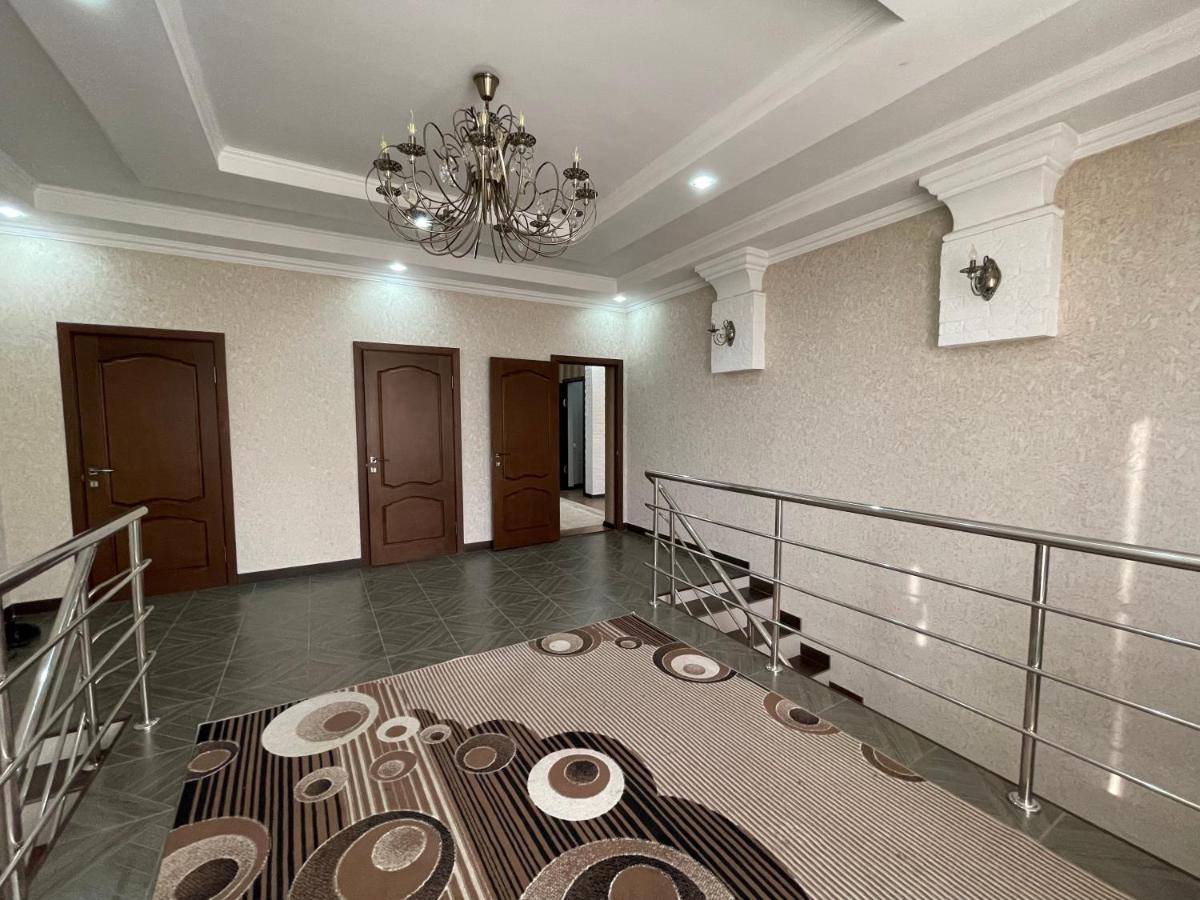 Роща 7 Hotel Бишкек Екстериор снимка