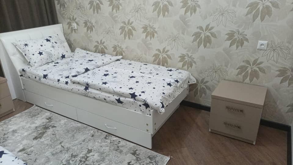Роща 7 Hotel Бишкек Екстериор снимка